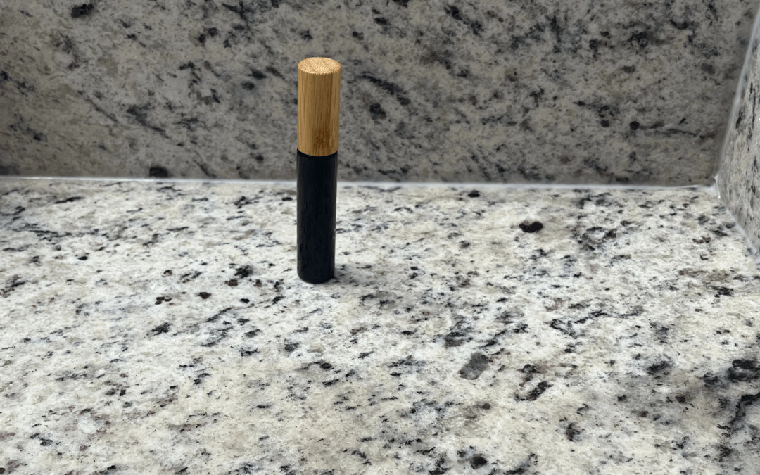 Homemade Mascara Recipe (Nourishing Black Formula)