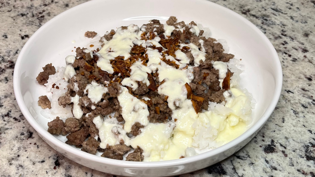 Bacon Cheeseburger Rice Bowls With Creamy Cheese Sauce